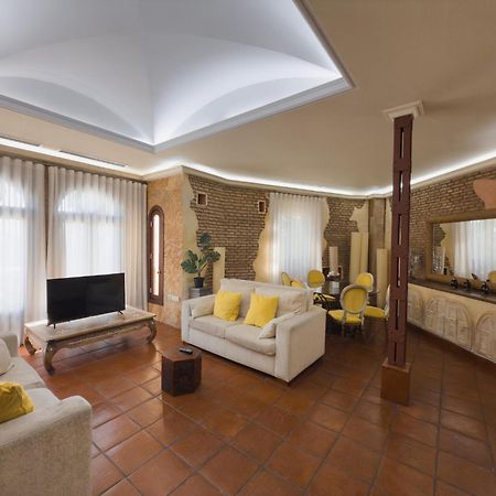 Monkeys Apartments Adriano & Terrace Sevilla Exterior foto
