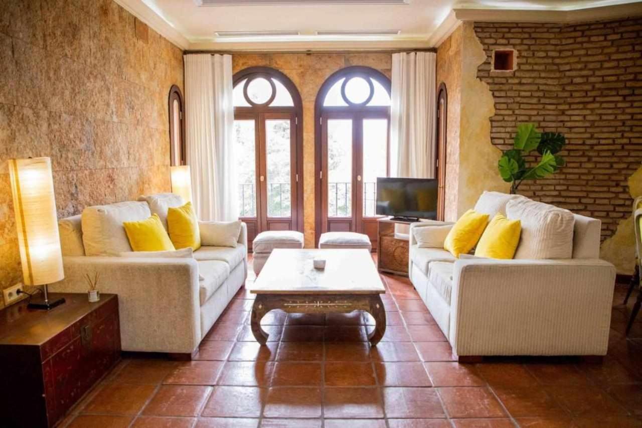 Monkeys Apartments Adriano & Terrace Sevilla Exterior foto